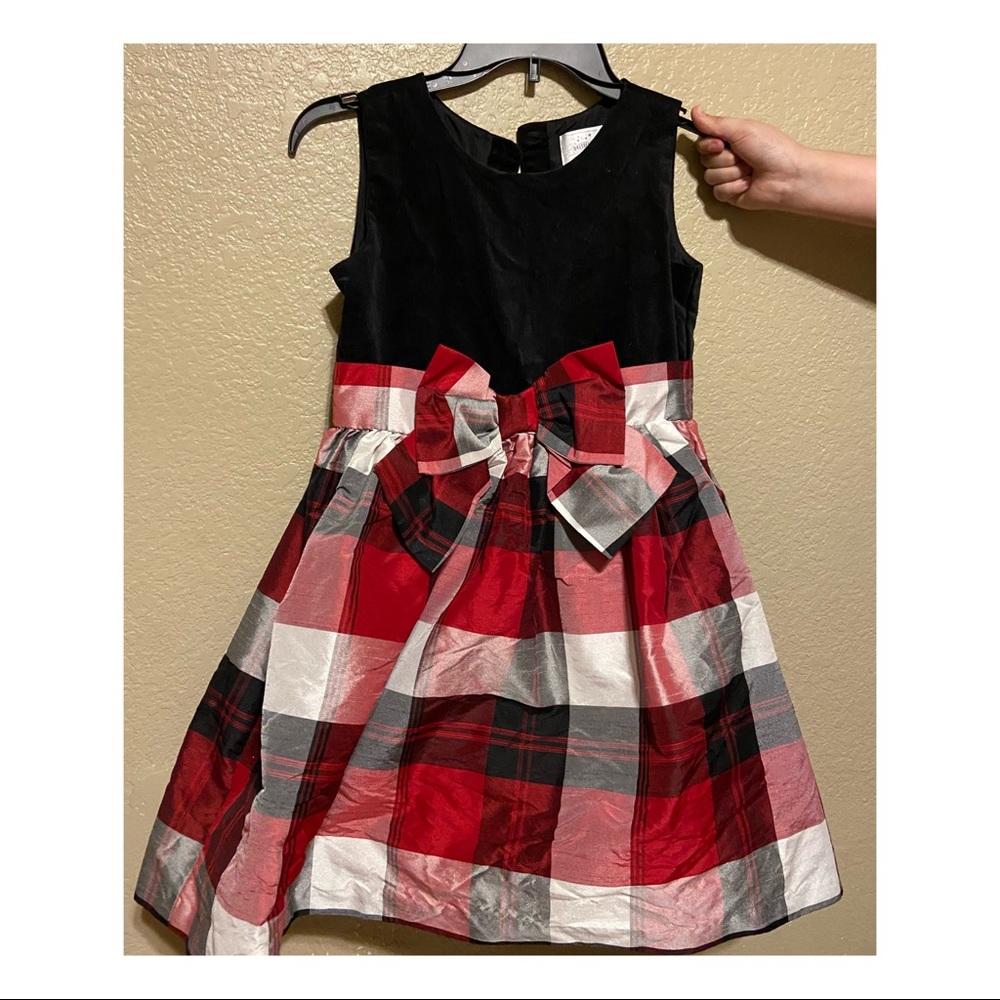 Girls Gymboree Holiday dress.